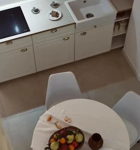 Filangieri 28 度假居 贝尔纳尔达